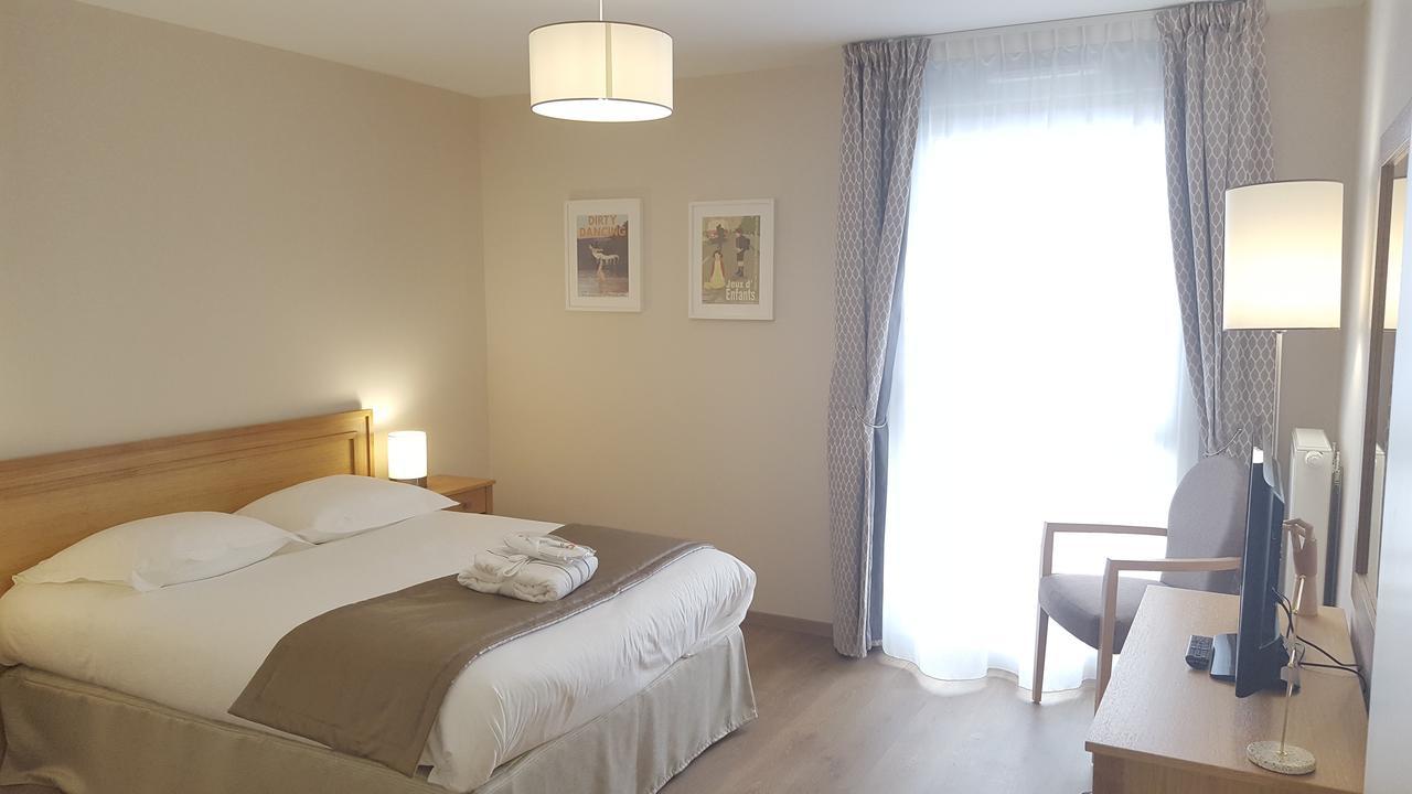 Residence Seniors Domitys Les Hautes Feuilles Reims Bagian luar foto
